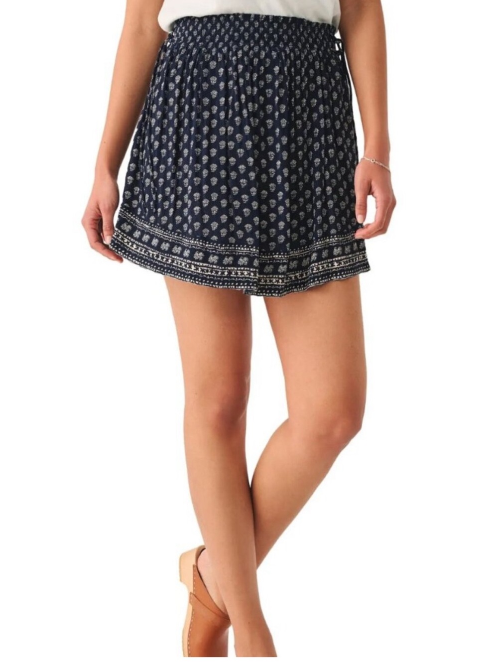 Faherty Emery Skirt Lotus Floral Print Navy Blue Women’s Medium NWT